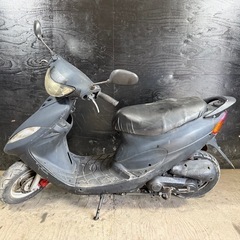 ★支払総額3.0万円★激安バイク続々入荷中！ なんでも買い取ります！ キムコ スーナー50 マッド 人気のスーナー！ 2ストのためオイル注ぎ足すだけ！ サイスタ付き！ フロントディスクブレーキ！の画像