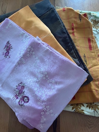 着物7枚、帯３つ