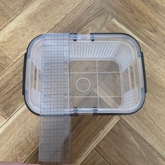 【今月末処分予定】かご 透明の画像