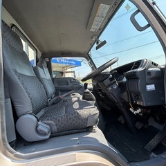 いすゞ　エルフ　2t平ボディ　現車確認⭕️の画像