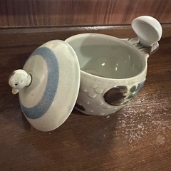 鳥の陶器の画像