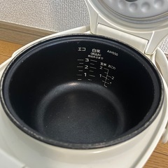 TIGER 炊飯器 3合炊き タイガーマイコン炊飯ジャー 2018年製の画像