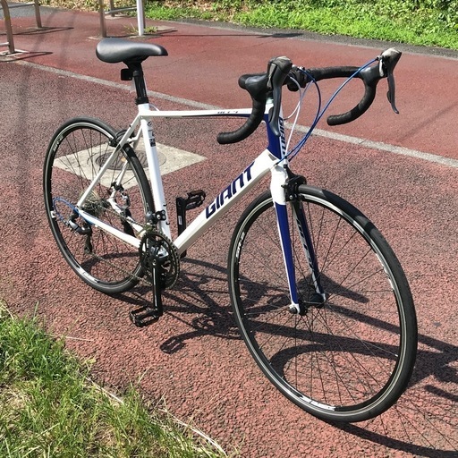 価格を抑えてロードバイクを始めたい方！リユースロードバイク GIANT DEFY 4 MLサイズ 2016年モデル