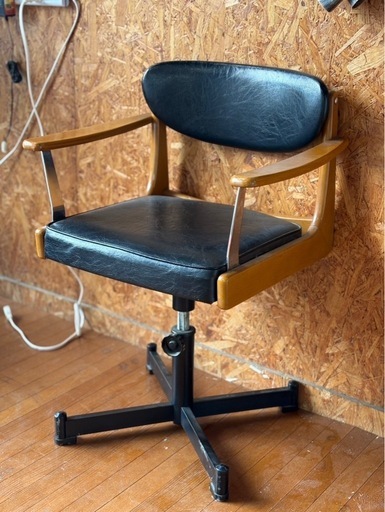 G2207  ヴィンテージ　デスクチェア　　MARUNI デスクチェア　回転式　昇降　70s  孔雀印