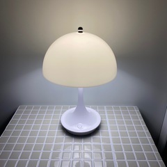 【美品】テーブルランプの画像