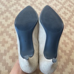 ベージュ ハイヒール・パンプスLの画像
