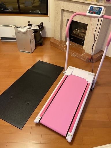 折りたたみ式ウォーキングマシン（マット付き）