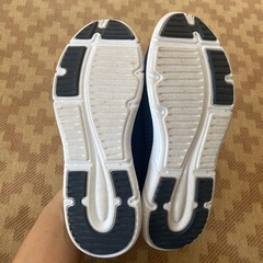 H&Mスニーカー23cm(受け取り者決定)の画像