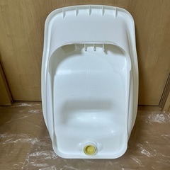 赤ちゃん本舗　すべり落ち股ガード付き 栓抜きあり　ベビーバス　出産準備の画像
