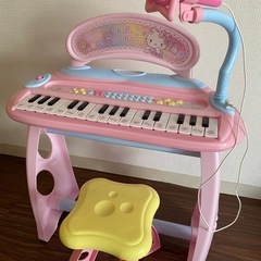 サンリオ　ハローキティ電子キーボードの画像