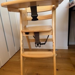 カトージ ベビーチェア の画像