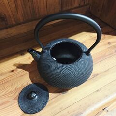 【愛品館 市原店】南部鉄器 鉄瓶 新丸アラレ 2.2Lの画像