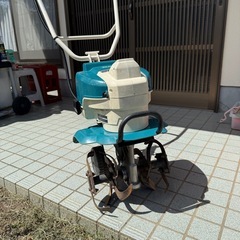 家庭用小型耕運機（マキタMUK360D）の画像