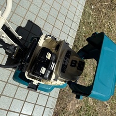 家庭用小型耕運機（マキタMUK360D）の画像