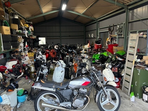 原付　中型　大型　二種　多種多様なバイク在庫アリ！　　ディオ　ジョグ　マジェ　XJR ZX10R マグナ　エイプ　ドラスタ　カブ　スクーター　ミッション　通勤　通学　50cc 125cc 250cc 400cc