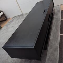 テレビボードの画像