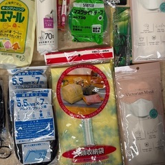 【未使用多数】マスク・洗剤・手袋・コード・掃除用品など日用品まとめ売りセット！ICE MASK、Victorian Mask、エール洗剤、セスキ、電源コード、軍手、収納袋などバラエティ豊富！お得な詰め合わせ／直接引取希望  の画像