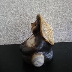 信楽焼たぬきの貯金箱 陶器製 麦わら帽子付きの画像