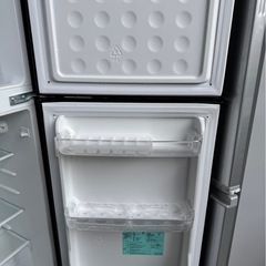 G2221 Haier 2ドア冷蔵庫　130L 　2022年　美品　の画像