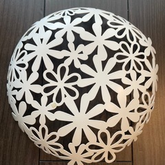 【差し上げます】白のフラワーお着物の画像