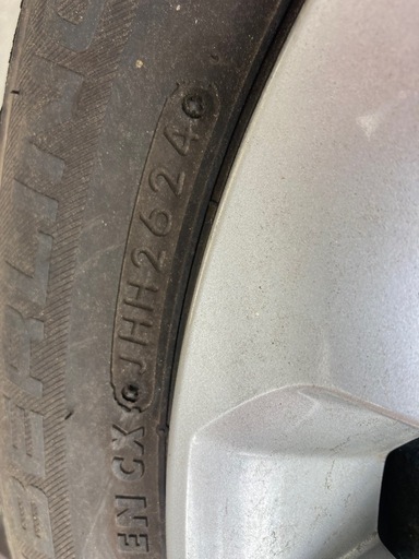 トヨタ純正ルーミー　
タイヤ　165/65R14 