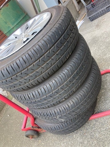 トヨタ純正ルーミー　
タイヤ　165/65R14 