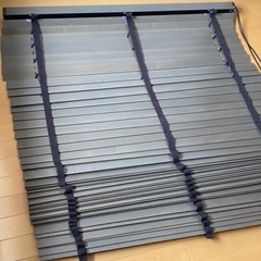 木製ブラインドの画像