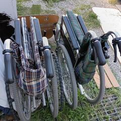 車椅子の画像