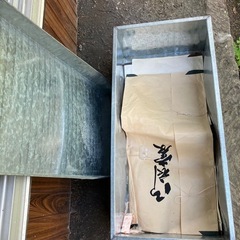 衣装ケース　ブリキ？　サビあり　凹みあり　レトロの画像