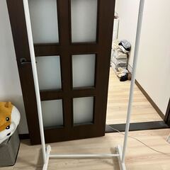 【無料提供4点セット】故障テレビREGZA&ハンガーラック&故障除湿器&冬用じゅうたんの画像