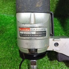 マキタ AF351 常圧ピンタッカ【市川行徳店】【店頭取引限定】【中古】管理番号：ITIBI8DJ803Sの画像