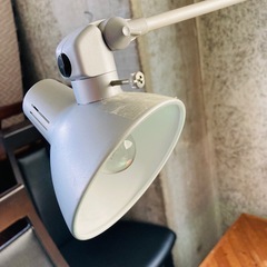 フロアスタンド　スタンドライト　フロアライト　照明器具　間接照明の画像