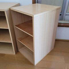 積み重ね可能な棚の画像