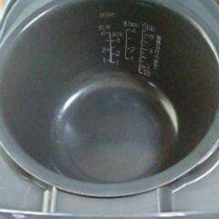 ZOJIRUSHI NW-VR10-BA 炊飯器 1.0L　中古品の画像
