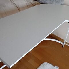 （美品）L字デスク　パソコンテーブルの画像