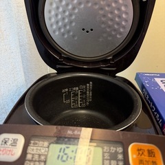 【状態良し/象印マホービン炊飯器3合/配達可】の画像