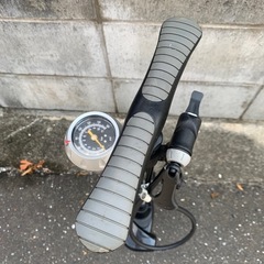 【取引終了しました】 GIYO 自転車空気入れの画像