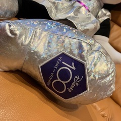 ●ディズニー100周年記念特大ミニーマウスぬいぐるみ ディズニーストア 足を伸ばすと約80cmの画像