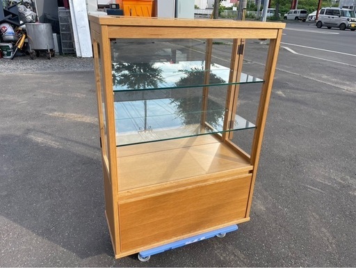 国産家具 3段 ショーケース ガラス キュリオケース 鏡 ガラス棚可変