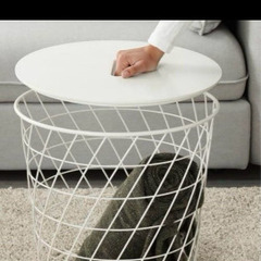 IKEA サイドテーブルの画像