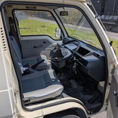 【旧車】丸目の軽トラ　ミニキャブ　平成2年　4MT　2WD　エアコン付き　走行25900km　三重県（鈴鹿市）の画像