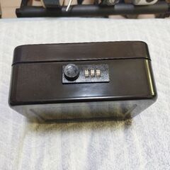 金庫を売ります。の画像