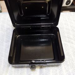 金庫を売ります。の画像