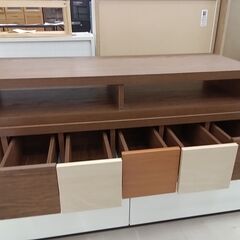 リユースのサカイ栃木店★ジモティ割あり★  TV台 ブラウン×マルチ W105～×D39×H40.5 クリーニング済み TC9856の画像