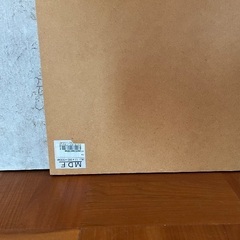 【無料】木材端材/MDF90×90cmが2枚/DIYの画像