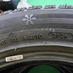スタッドレスタイヤ  225/55R19×４本セット。 マツダCX5の画像