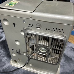 石油ファンヒーターの画像