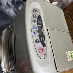 石油ファンヒーターの画像