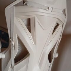 （ほぼ未使用）PAXTON仕事用ゲーミングチェア　収納式フットレストありの画像