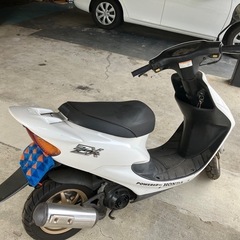 ライブディオZX 純正白の画像